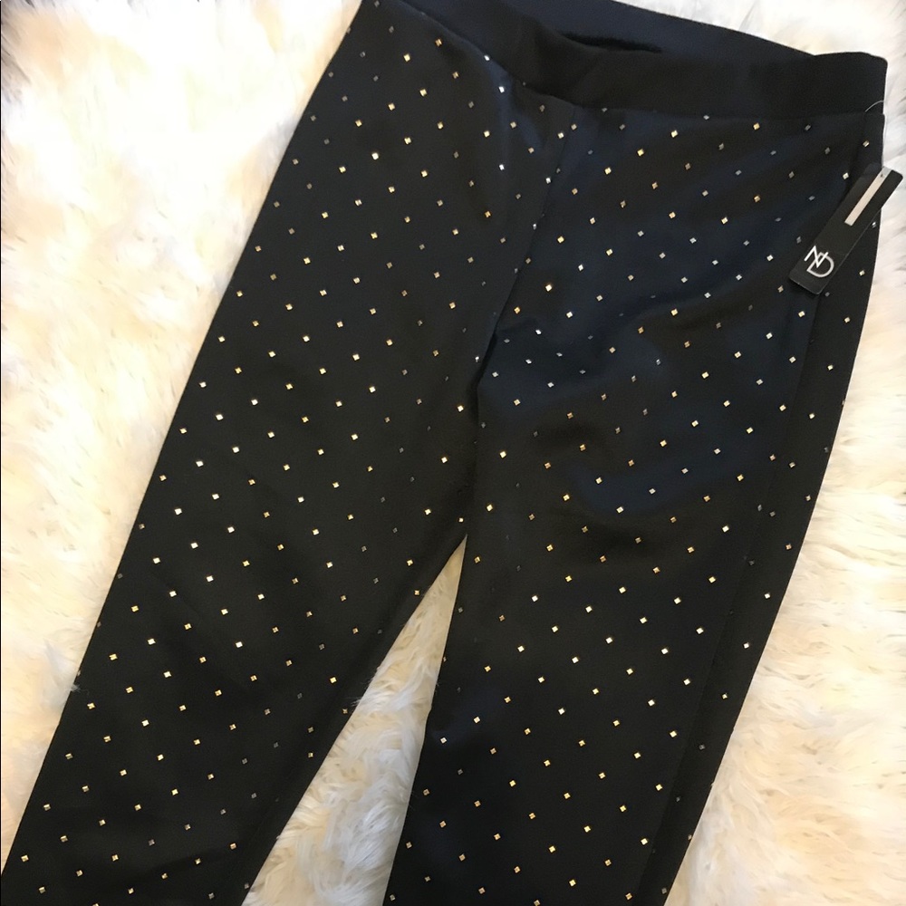 🌷🛍(2/$20) GOLD STUDDED LEGGINGS